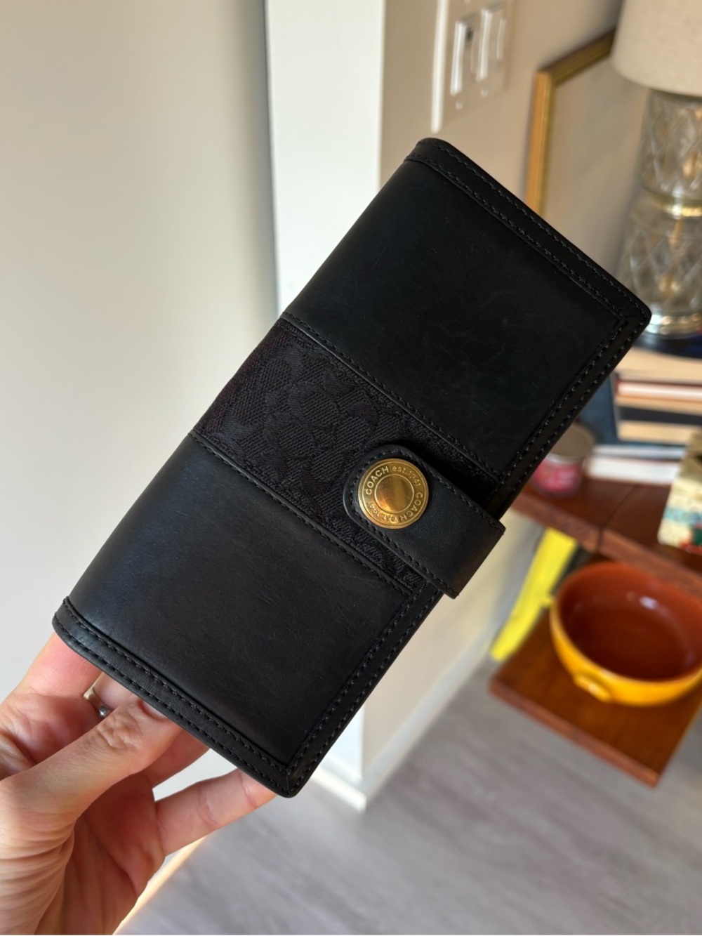 Vintage Coach Burnished Leather Signature Wallet | Y2K Black Gold